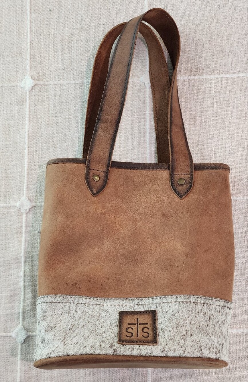 STS Ranchwear Cowhide & Leather Wine Tote Bag – Brown/White Western Chic